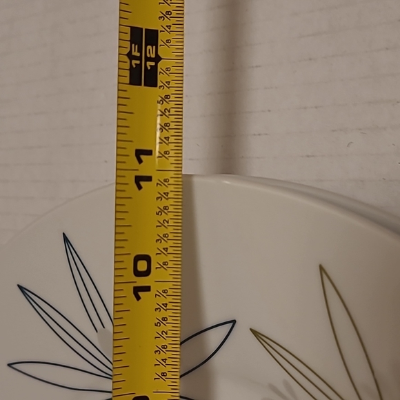 Pair of Pier 1 Kui Hua Plates - Picture 11 of 16